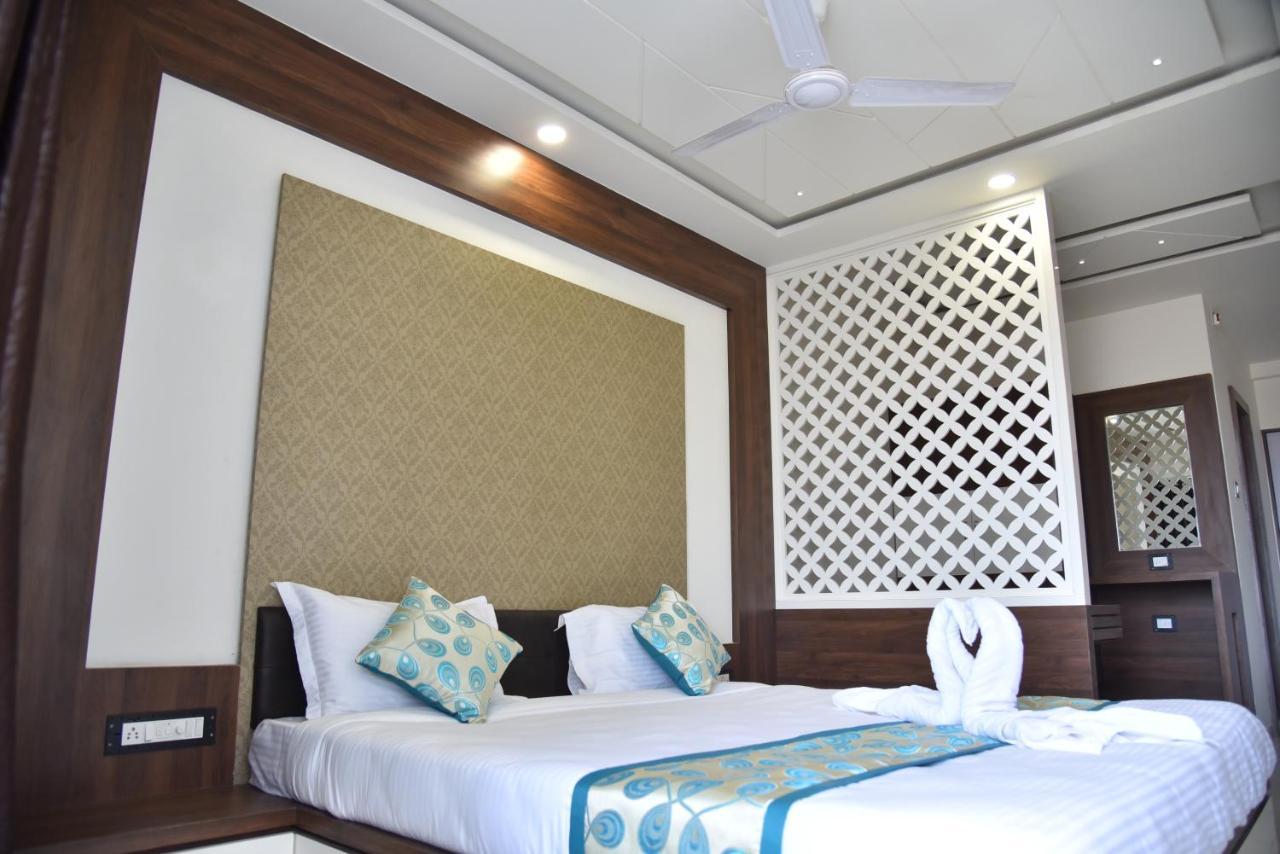 Hotel Savera Inn Morbi Exterior photo