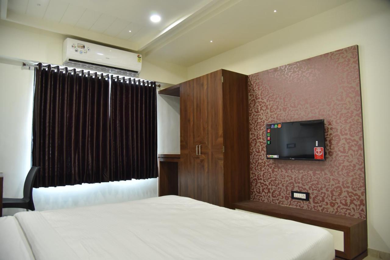 Hotel Savera Inn Morbi Exterior photo