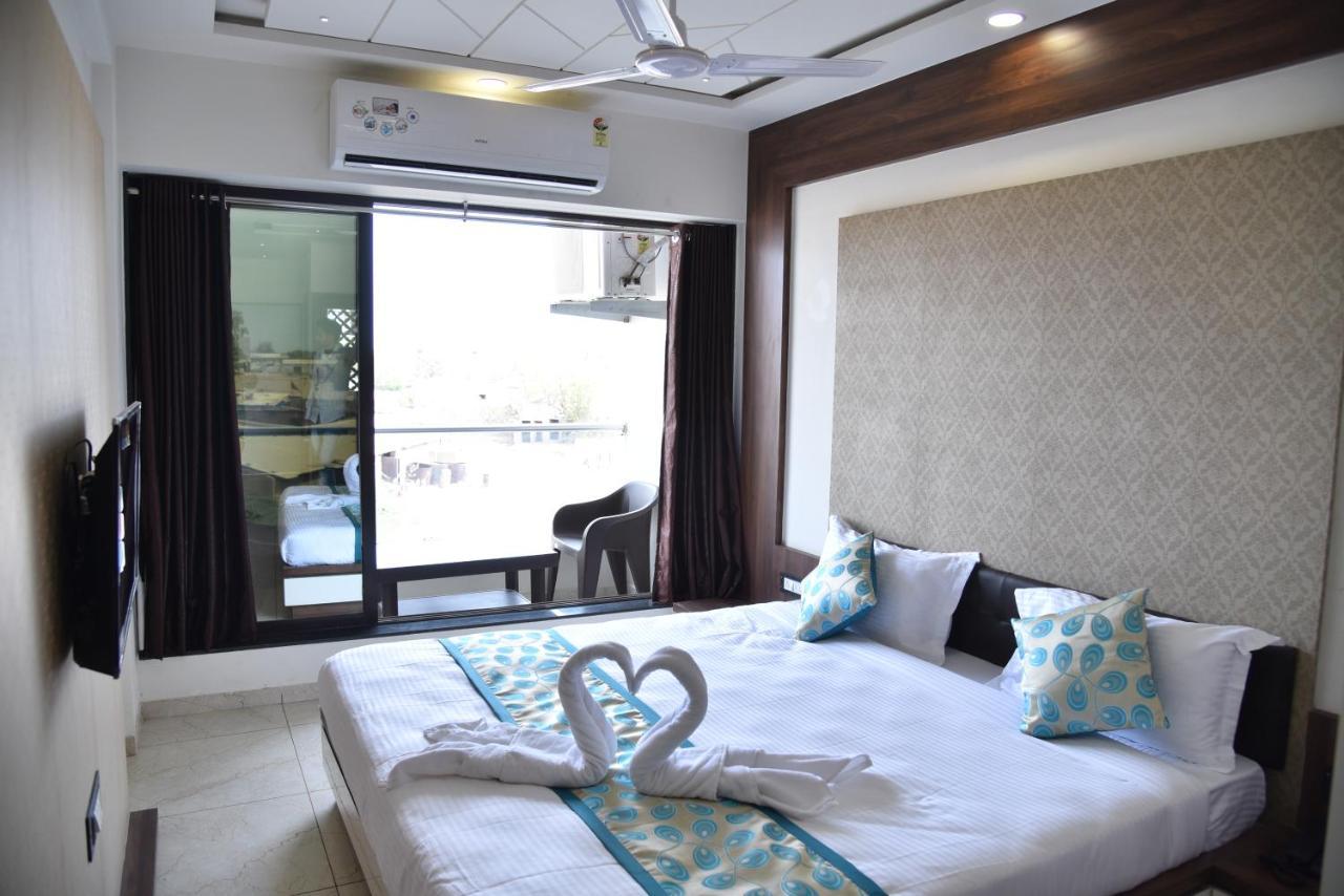 Hotel Savera Inn Morbi Exterior photo