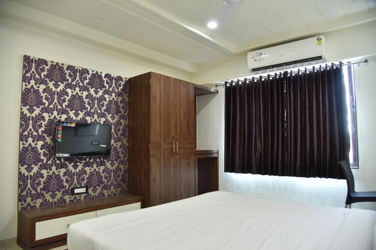Hotel Savera Inn Morbi Exterior photo