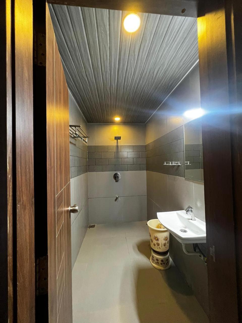 Hotel Savera Inn Morbi Exterior photo